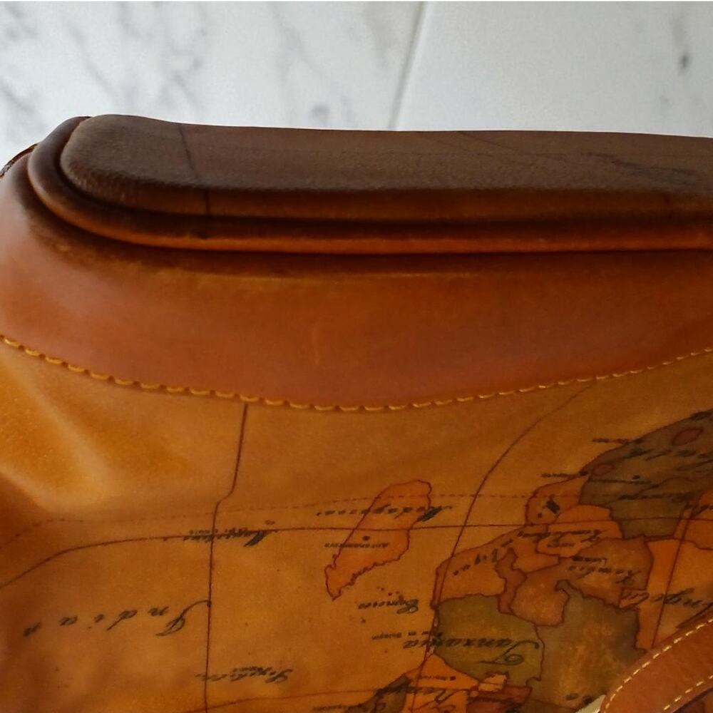 Authentic Alviero Martini Classe World Map Bucket Bag - Picture 9 of 16